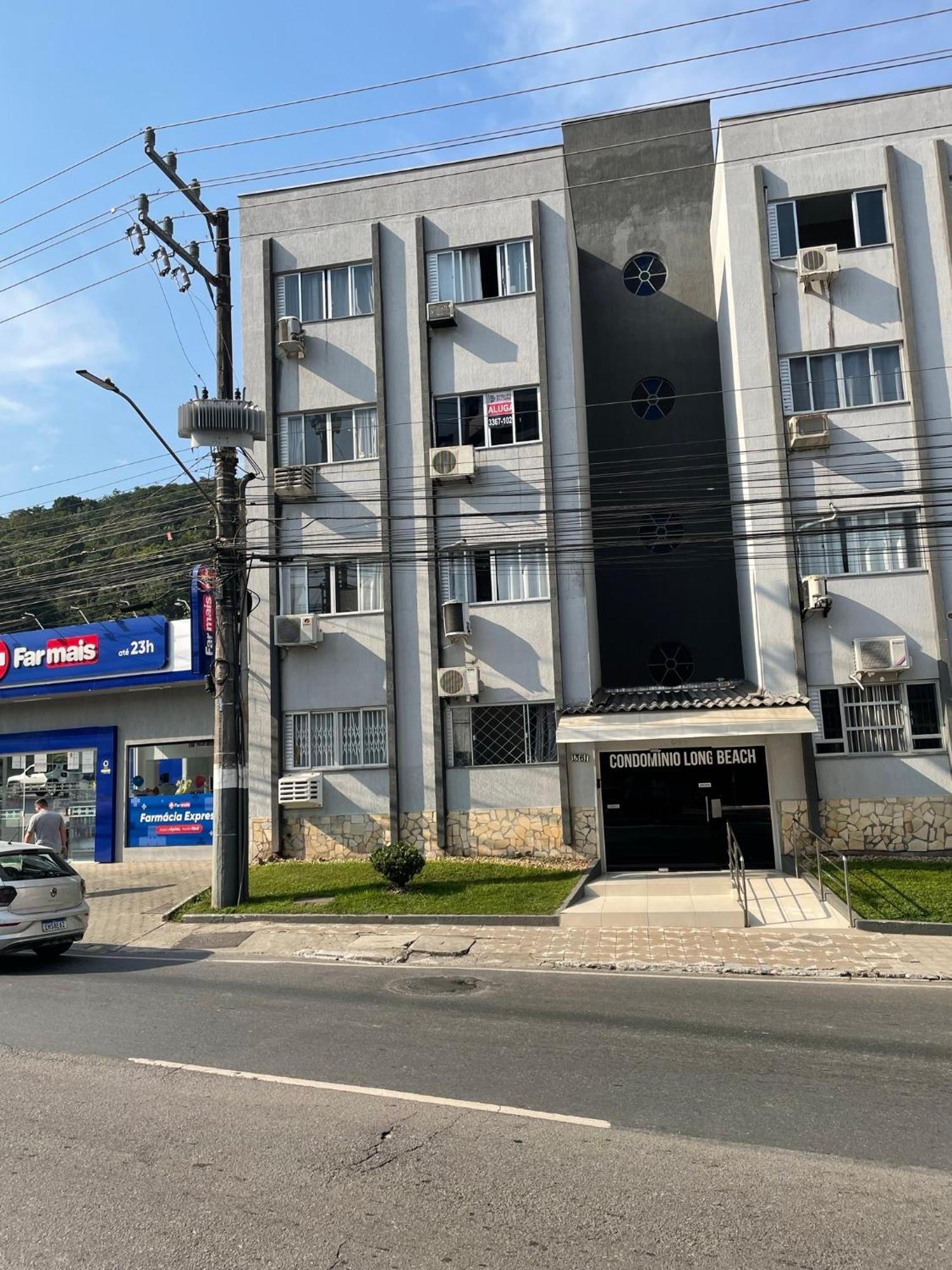 Apartamento Studio Reformado No Centro Com Garagem, A 2min Praia *